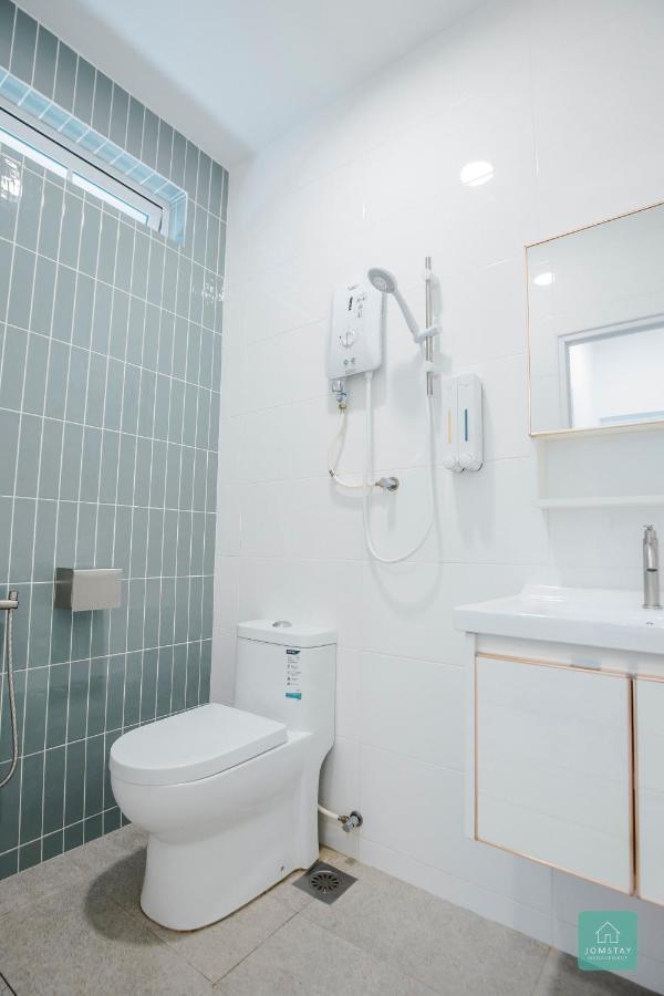 Jomstay Muji 19 & 7 Inn Ipoh Garden 8-10 Pax المظهر الخارجي الصورة
