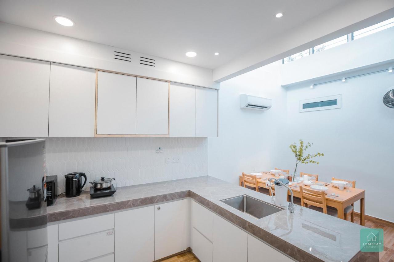 Jomstay Muji 19 & 7 Inn Ipoh Garden 8-10 Pax المظهر الخارجي الصورة