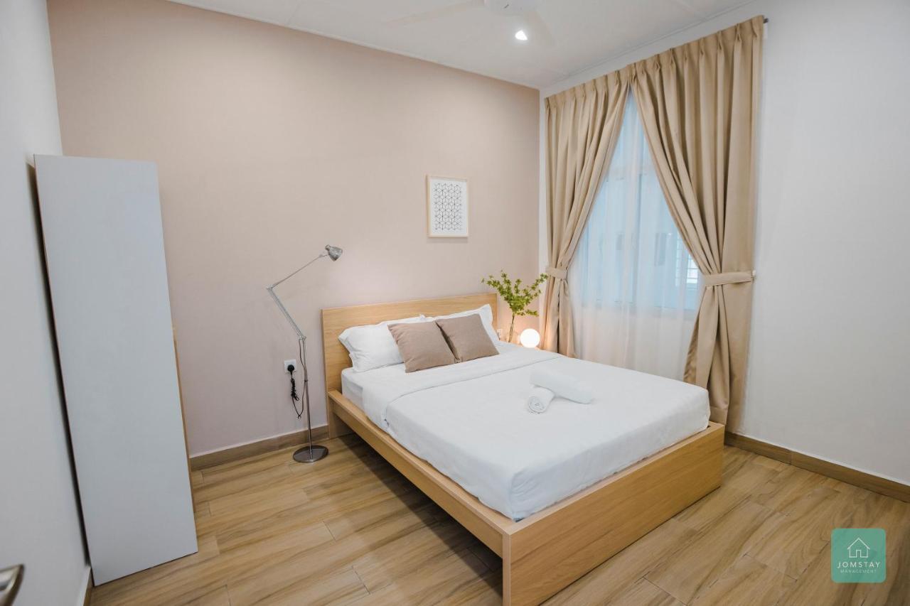 Jomstay Muji 19 & 7 Inn Ipoh Garden 8-10 Pax المظهر الخارجي الصورة